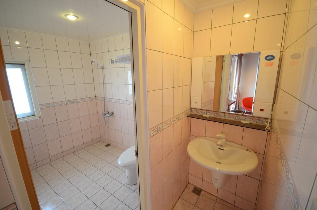 Cingjing Four Seasons B&B Renai Eksteriør bilde